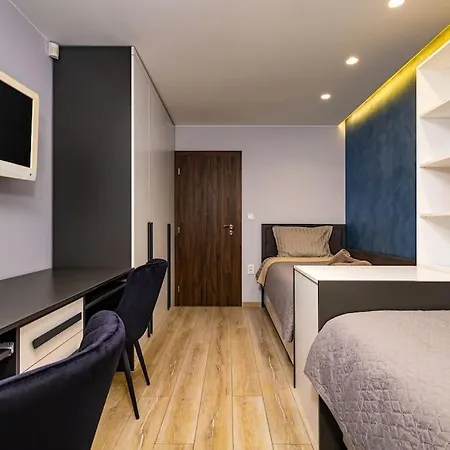 Victoria 2-bedroom Апартамент