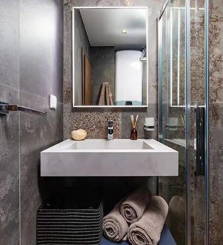 Апартаменты Victoria 2-bedroom *